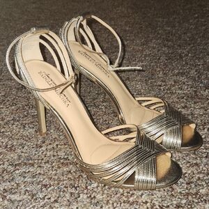 Badgley Mischka Women's Gold Strappy Heels